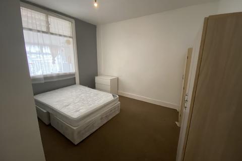 30 Kitchener Road, London, E7 8JL