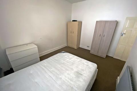 30 Kitchener Road, London, E7 8JL