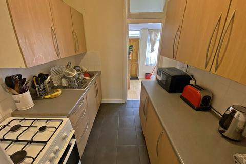 30 Kitchener Road, London, E7 8JL