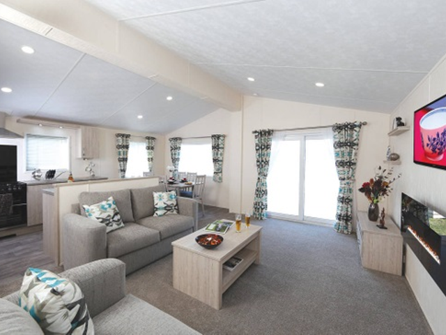 Riviera Bay - Lakeside - Luxury Lodge For Sale