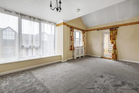 71 Riverdene Place, Southampton, SO18 1UH