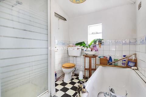94 Manor Lane, London, SE12 8LR