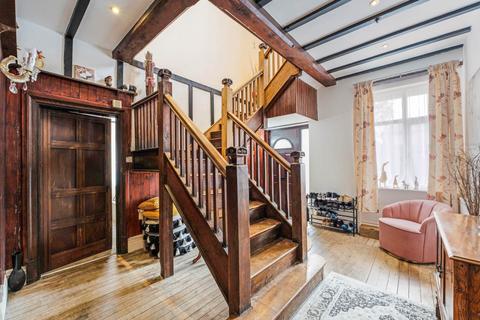 undefined, Woodland Road, South Ward - Grand Property!