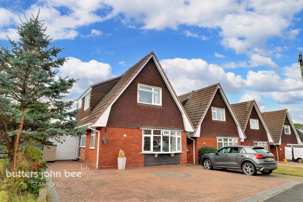 Avenue, Penkridge 3 bed detached house for sale £300,000