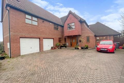 4 bedroom detached house for sale - Meadow Grange, New Lambton, Houghton Le Spring, Durham, DH4 6DW
