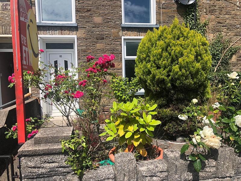 Prospect Place, Ystalyfera, Swansea... 3 bed terraced house £625 pcm