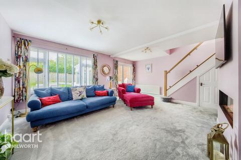 35 Archer Road, Kenilworth, CV8 1DJ