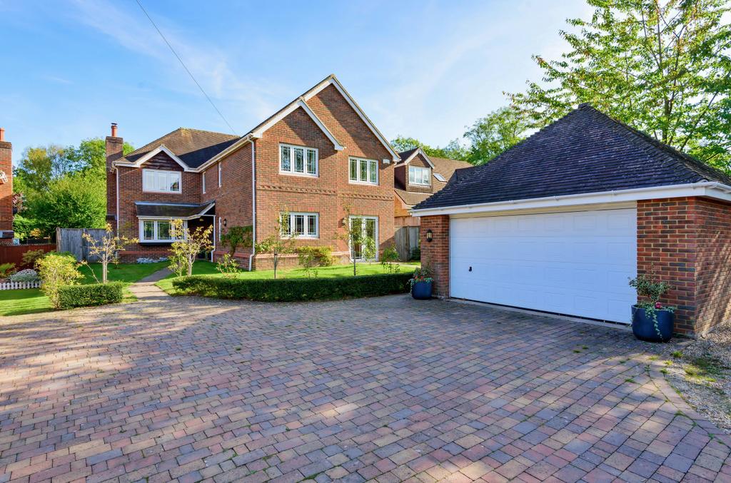Botley Road, Burridge, Southampton... 5 bed detached house £1,100,000