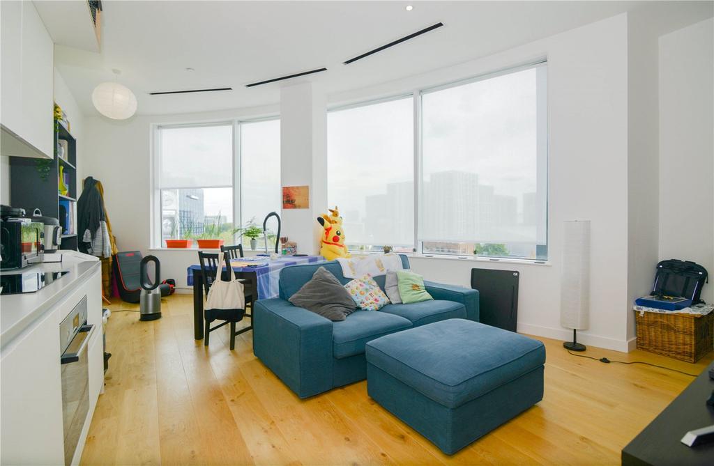 Apt Parkview, Great West Road, Brentford, TW8 1 bed apartment £350,000