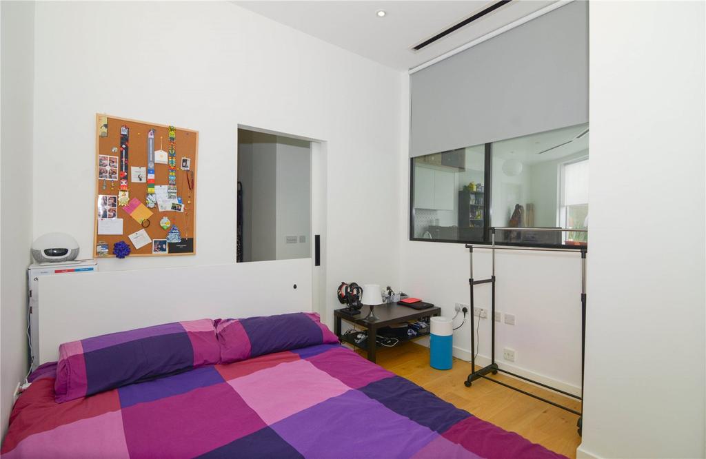 Apt Parkview, Great West Road, Brentford, TW8 1 bed apartment £350,000