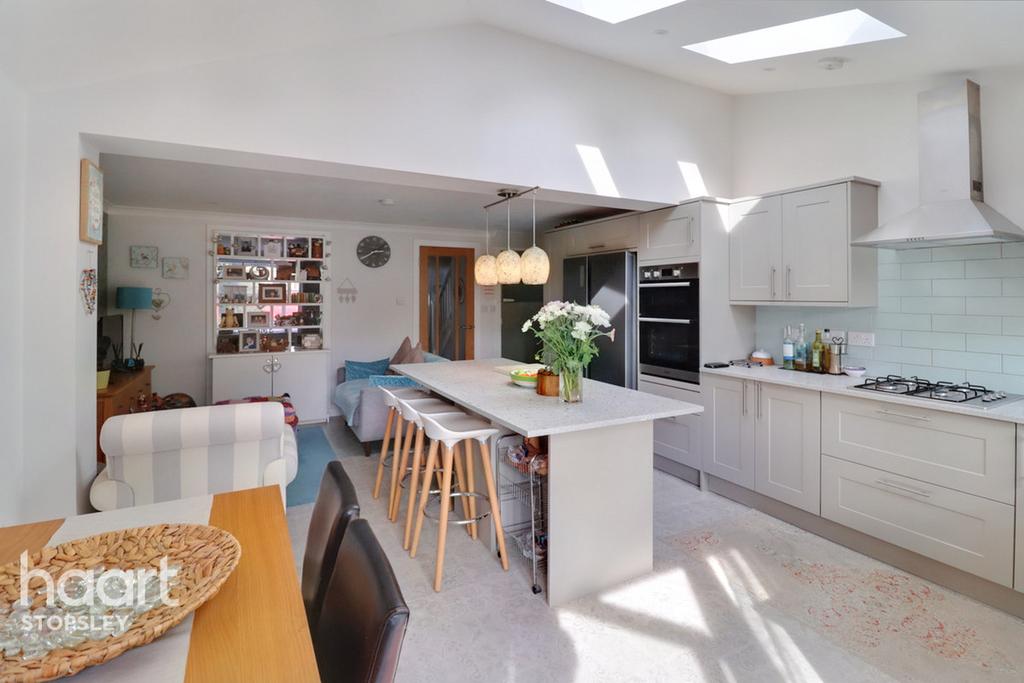 Rushall Green, Darley Heights 5 bed semidetached house £450,000