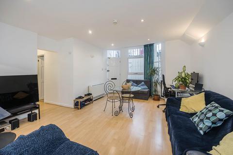 1 bedroom flat for sale, St George`s Square, London, SW1V