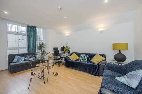 1 bedroom flat for sale, St George`s Square, London, SW1V