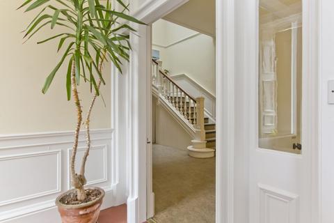 5, Hyndford House, 18 Fidra Road, North Berwick, EH39 4NG