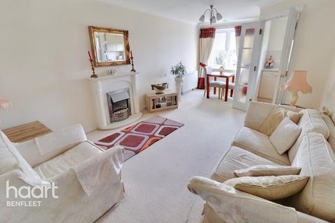 1 bedroom flat for sale, London Road, Hadleigh