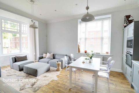 2 bedroom apartment for sale - Bridge Street, Macclesfield