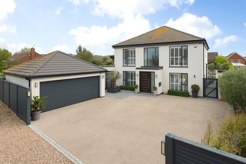 4 bedroom detached house for sale - Pebble Lane, Seasalter, Whitstable