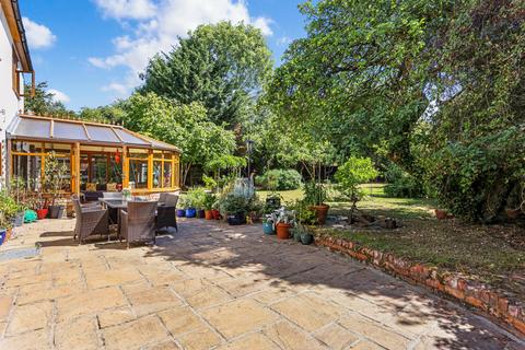 undefined, Little Shurdington, Shurdington, Cheltenham, Gloucestershire, GL51