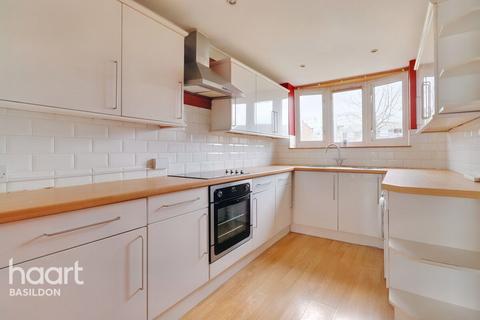 4 Hereford Walk, Basildon, SS14 3RE