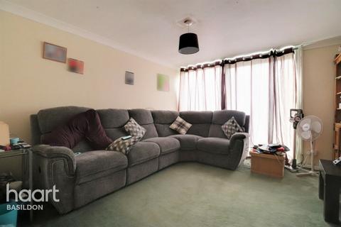 4 Hereford Walk, Basildon, SS14 3RE