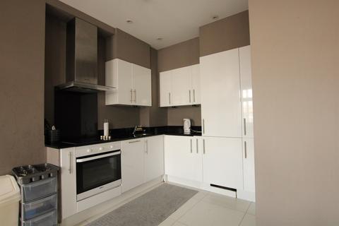 2 bedroom flat for sale, Brent Street, Hendon NW4