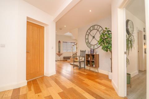 41 Hawkwell Road, Hockley, SS5 4DD