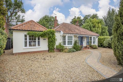 4 bedroom detached bungalow for sale - Stocks Hill, Bawburgh