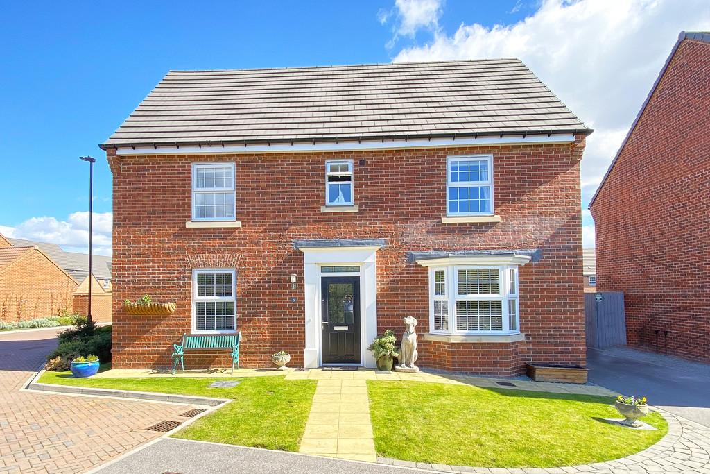 Larch Close, Knaresborough 4 bed detached house £550,000