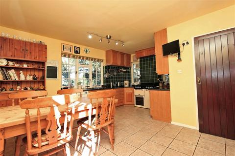 North Lodge, Shabden Park High Road, Chipstead, Coulsdon, CR5 3SF