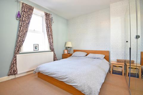 30 Chestnut Grove, Harrogate, HG1 4HS