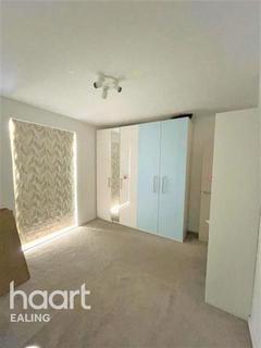 undefined, Pears Road, Hounslow