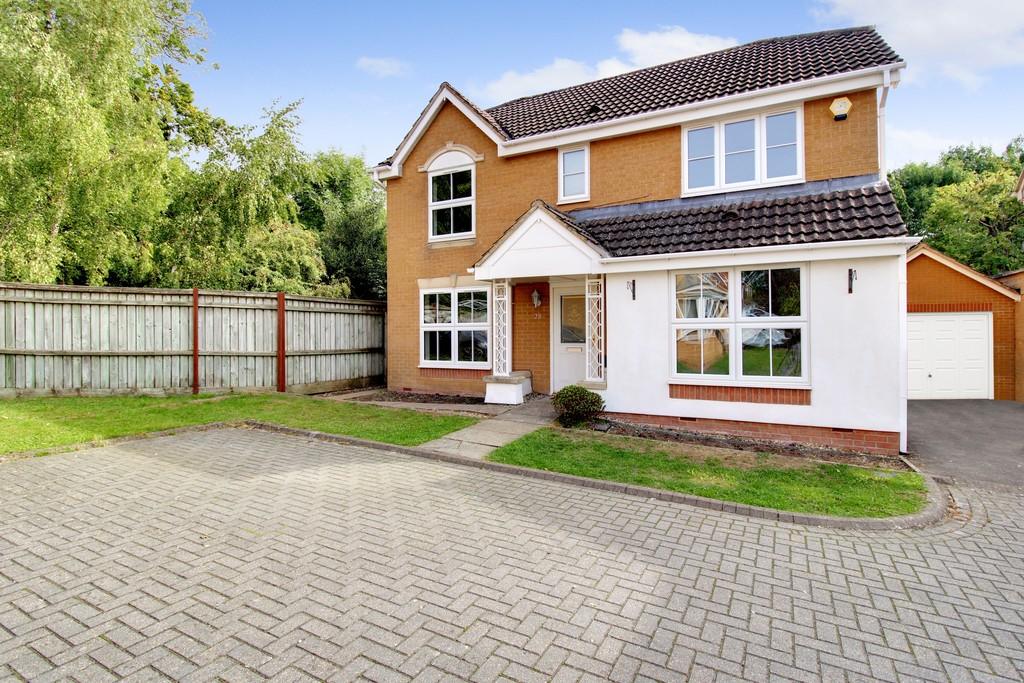 Haywain Close, Abbey Fields, Swindon 4 bed detached house £400,000