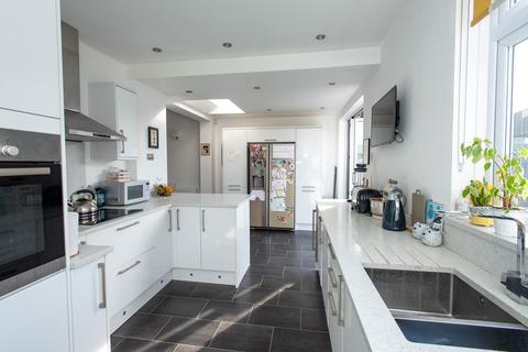 1 Jersey Drive, Petts Wood, Orpington, BR5 1ER