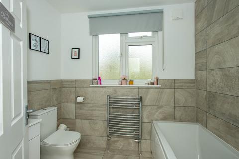 1 Jersey Drive, Petts Wood, Orpington, BR5 1ER