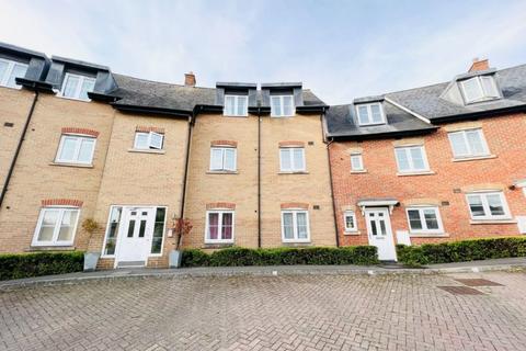 2 bedroom flat for sale - 3 Strouds Close,Old Town,Swindon,SN3 1EB