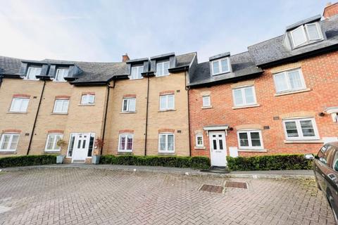 2 bedroom flat for sale - 3 Strouds Close,Old Town,Swindon,SN3 1EB