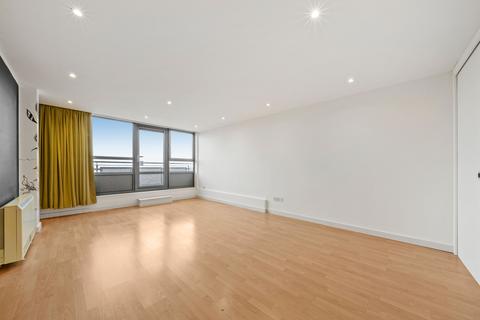 2 bedroom apartment to rent - Courtenay House, New Park Road SW2 4DP