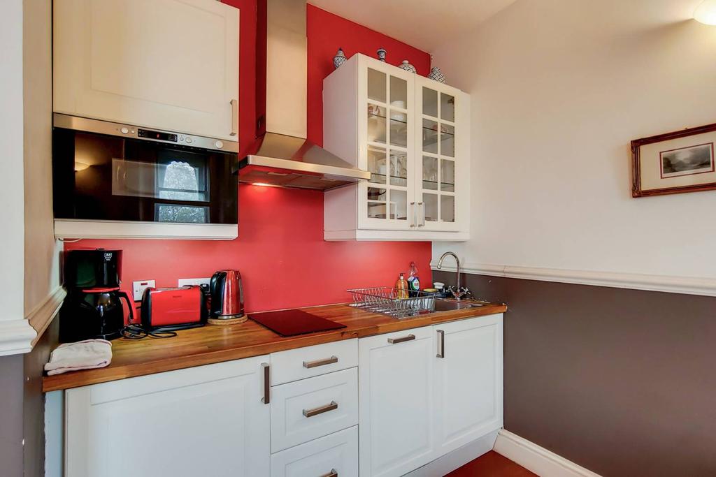 west-smithfield-clerkenwell-london-ec1a-1-bed-flat-3-034-pcm