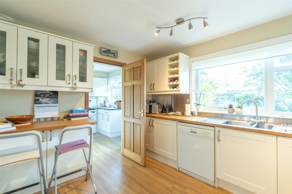Kitchen Alt