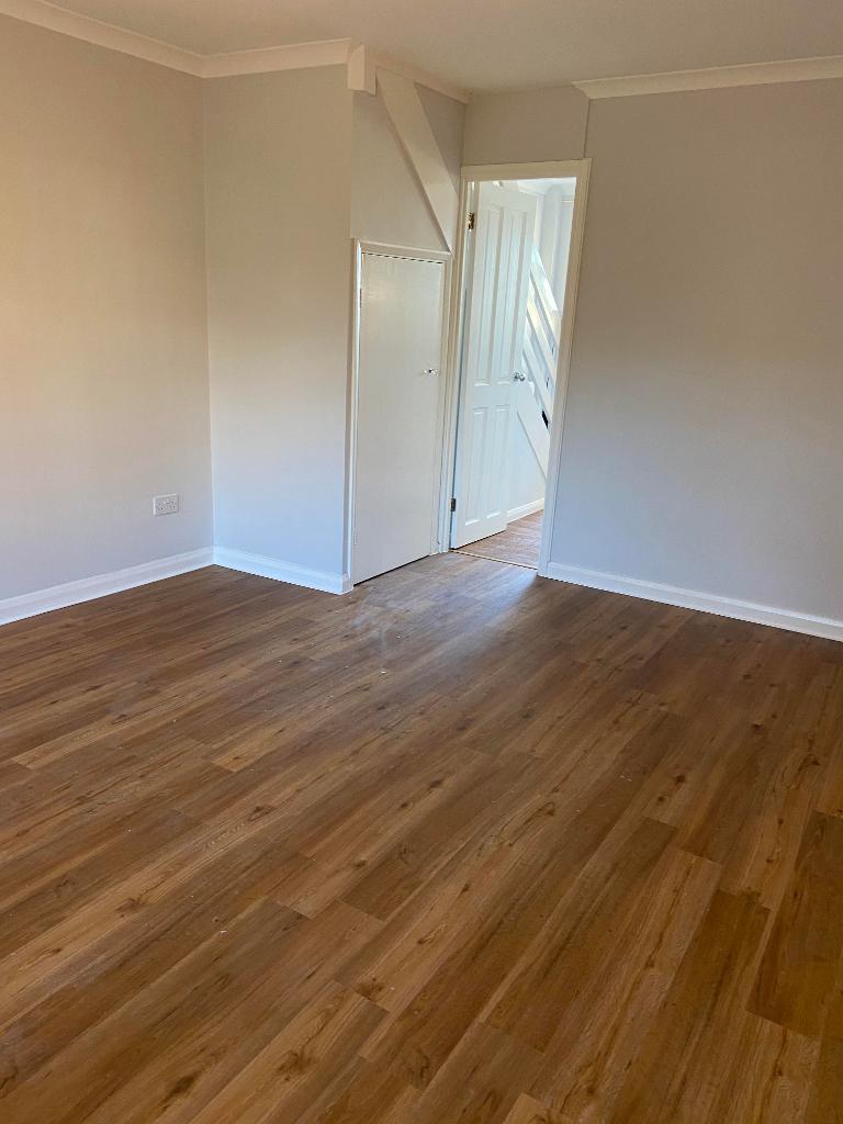 Lounge to kitchen