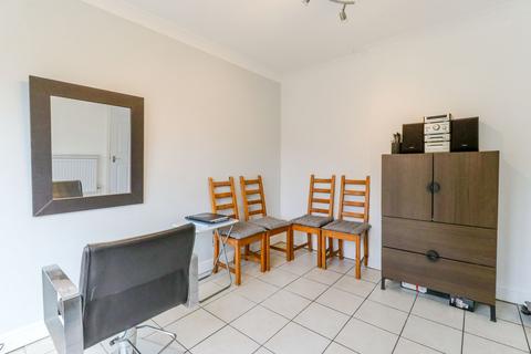 1 Hartforde Road, Borehamwood, WD6 5HU