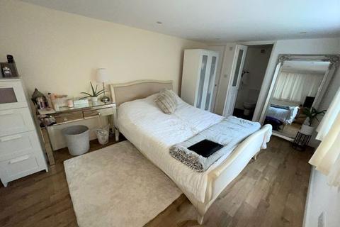 22 Ocean View, Polruan, Fowey, PL23 1QJ
