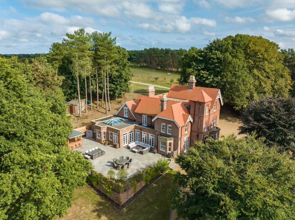 Felbrigg Road, Roughton, Norfolk 6 bed detached house for sale £1,950,000