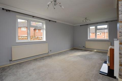 3 bedroom terraced house to rent, Waverley Close, Salisbury