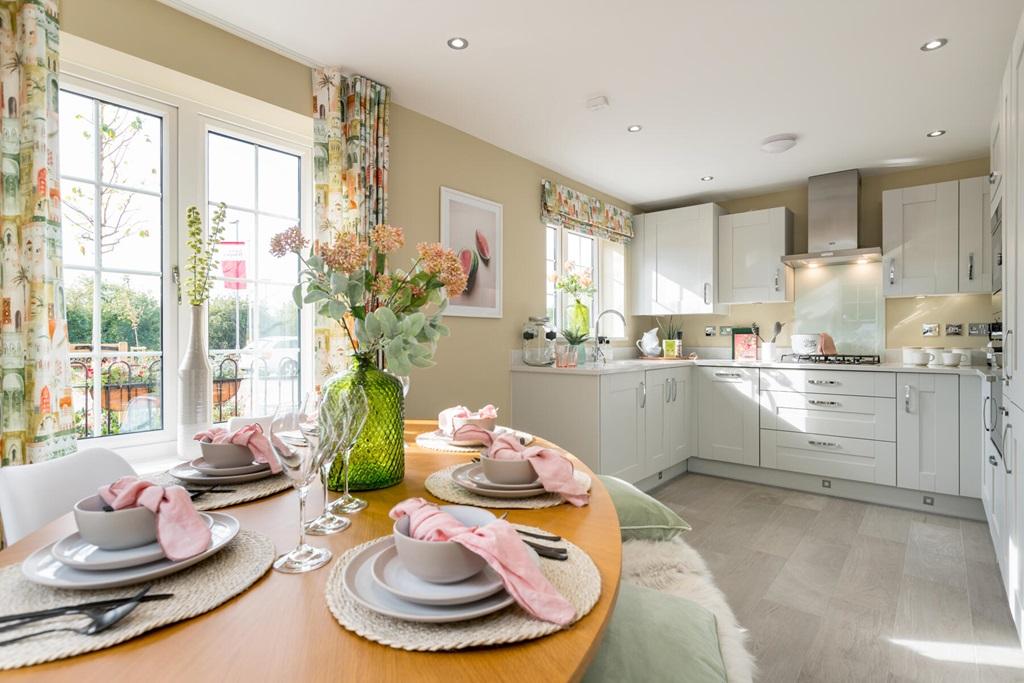 A bright and sociable kitchen/dining room