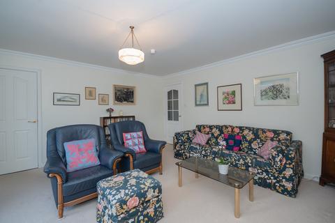 2 bedroom flat for sale - Bridgend Court, Dunblane, FK15