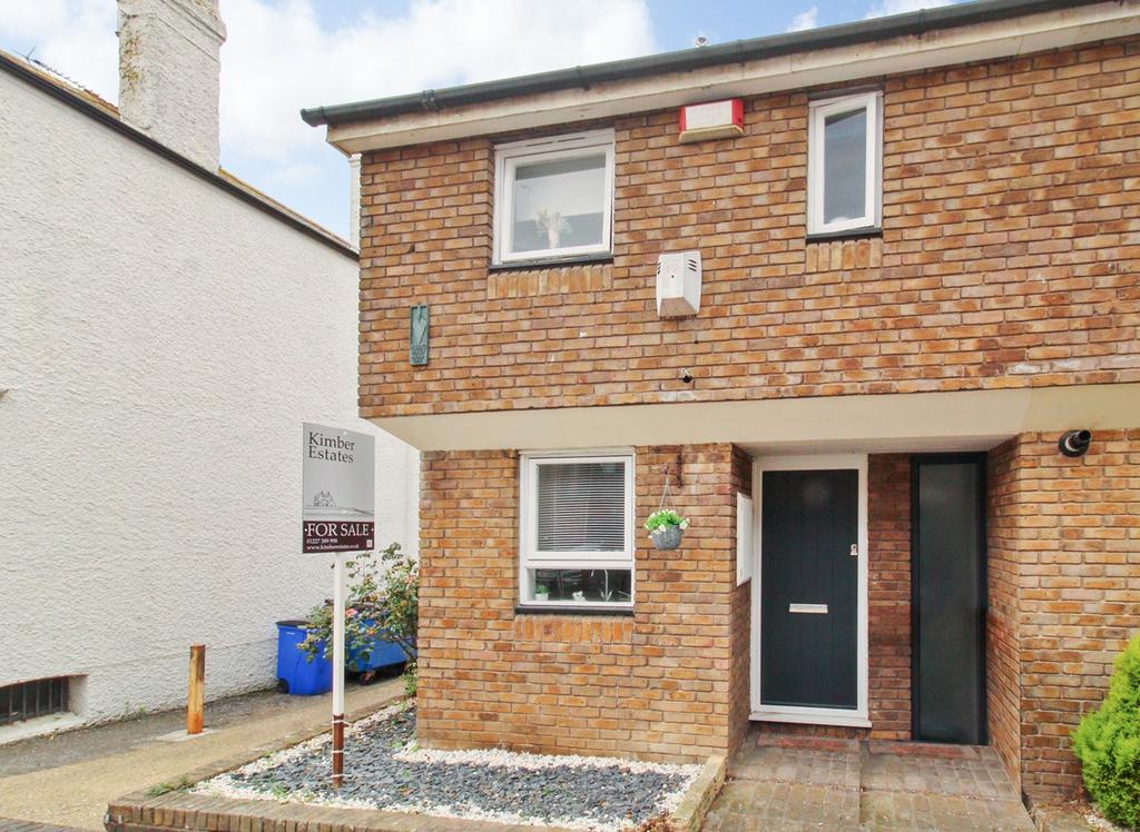 Middle Wall, Whitstable, CT5 2 bed terraced house £380,000
