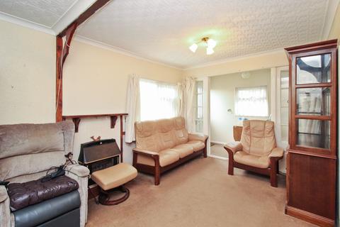 3 bedroom detached bungalow for sale - Faversham Road, Seasalter, Whitstable, CT5