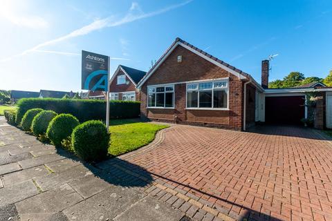 2 bedroom bungalow for sale - Lowther Avenue, Culcheth, Warrington, WA3