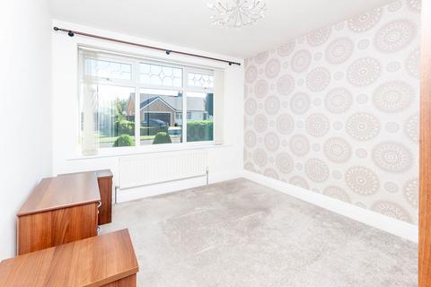 2 bedroom bungalow for sale - Lowther Avenue, Culcheth, Warrington, WA3